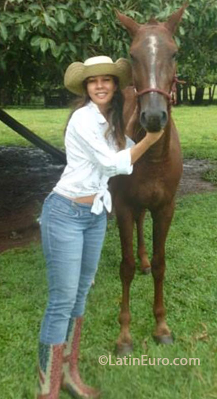 Date this young Brazil girl Glaucia from Rio Branco BR7955