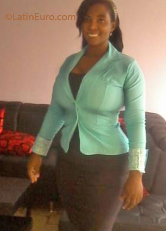 Date this beautiful Colombia girl Mary from Popayan CO13555