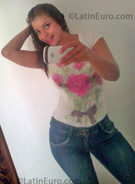 Date this sultry Colombia girl Erika from Bogota CO13563