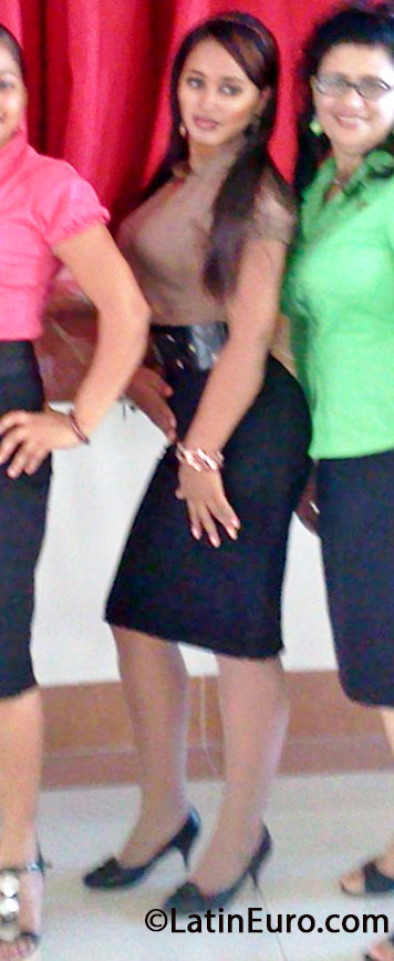 Date this attractive Dominican Republic girl Eva from Santo Domingo DO16686