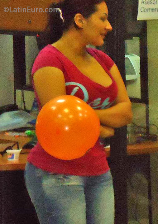 Date this sensual Colombia girl Yadiri from Medellin CO13658