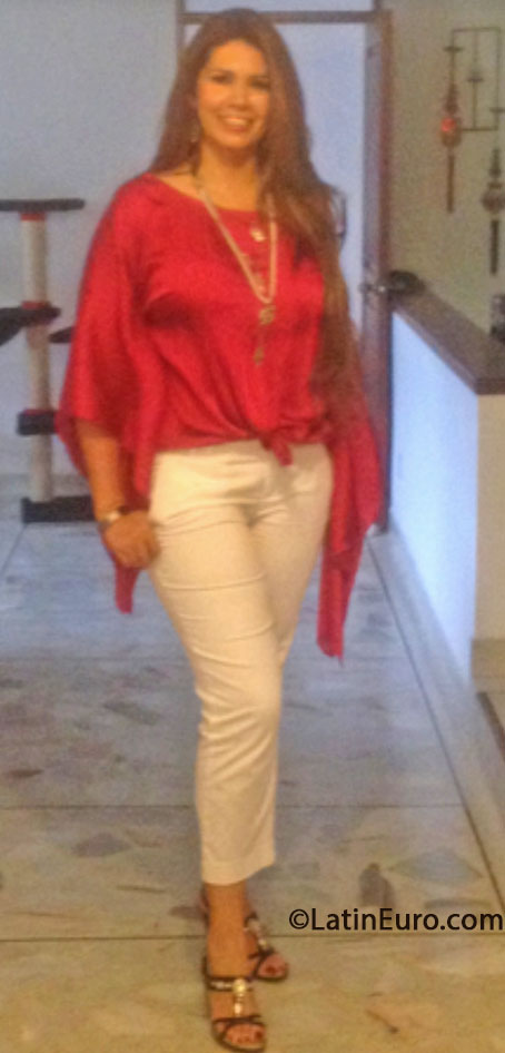 Date this good-looking Colombia girl Paula from Cali CO13741
