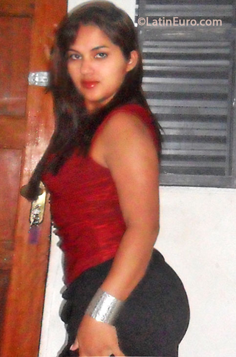 Date this foxy Brazil girl Val from Santana BR8073