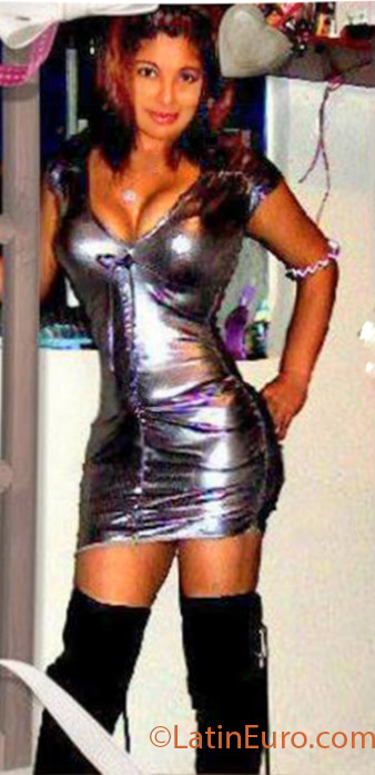 Date this stunning Colombia girl Alejandra from Bogota CO13849