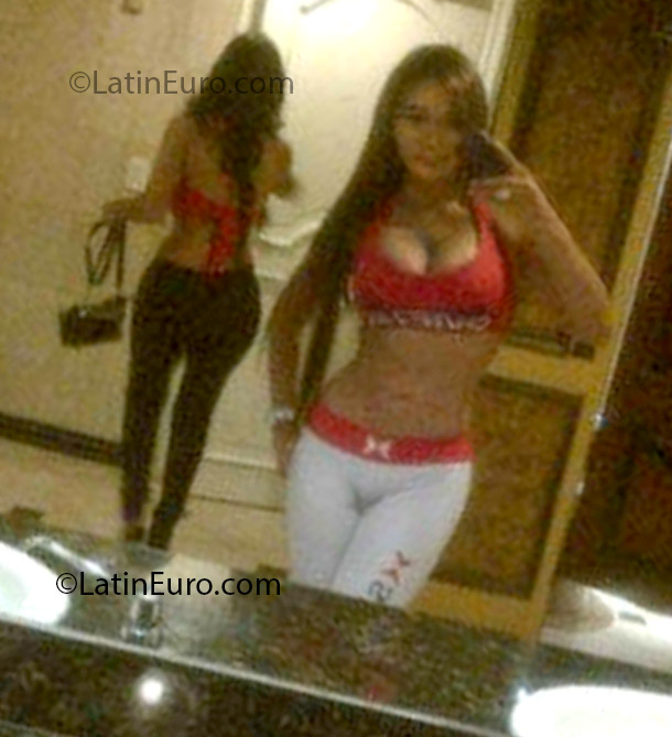 Date this good-looking Ecuador girl Linda from Guayaquil EC161