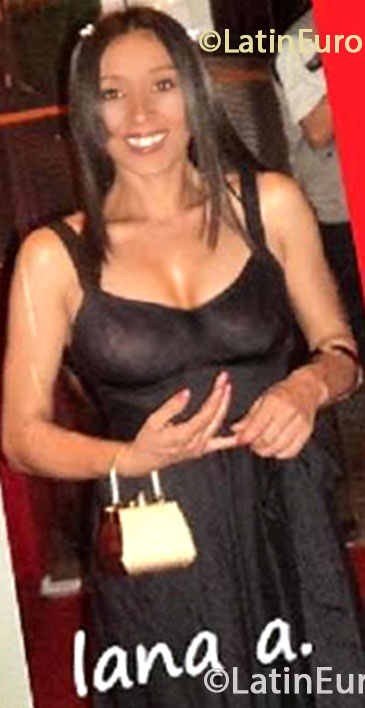 Date this good-looking Brazil girl Lana from Sao Paulo BR8123