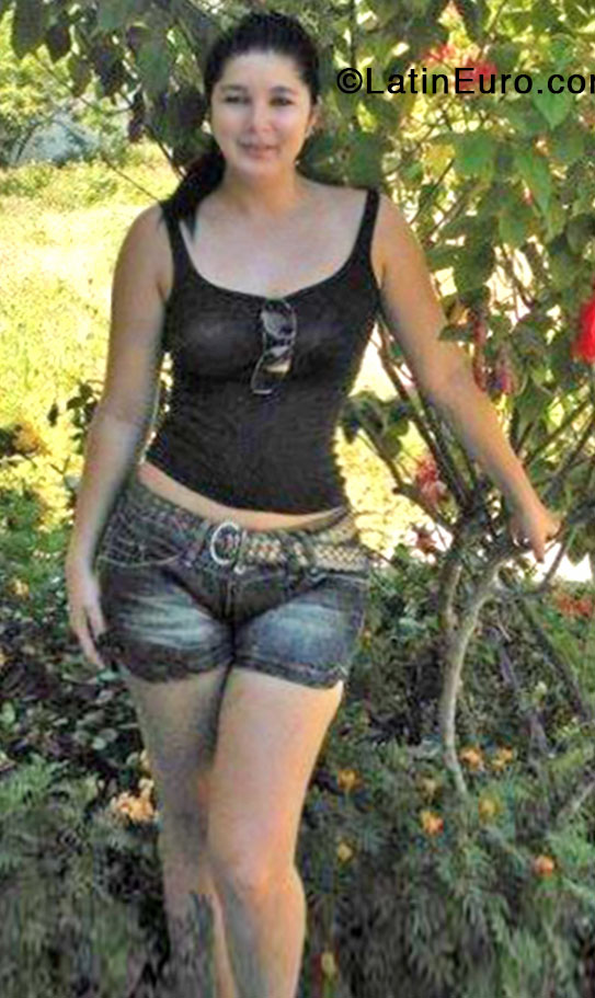 Date this fun Brazil girl Dineuza from Belo Horizonte BR8150
