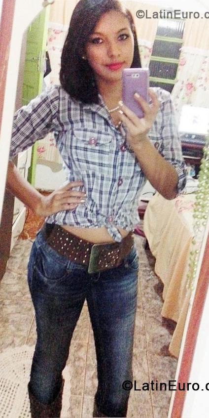 Date this funny Brazil girl Adriana from Cidade Gaucha BR8216