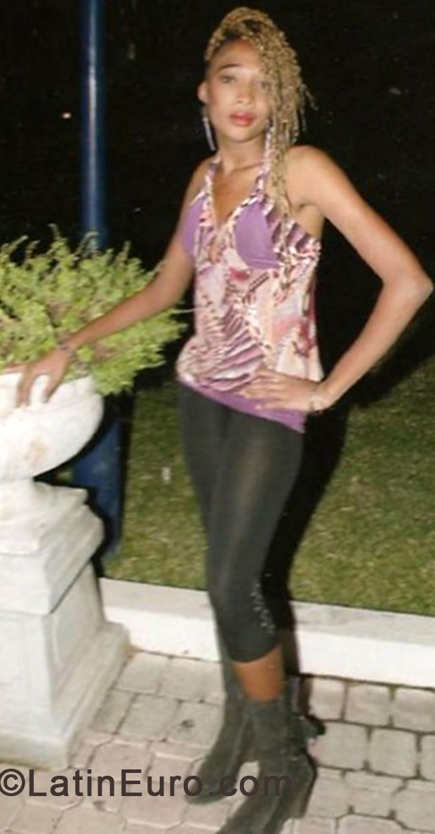 Date this good-looking Jamaica girl Grace from Kingston JM1358