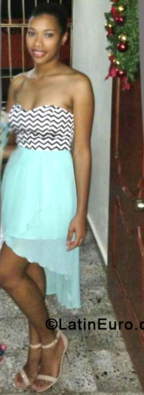 Date this young Dominican Republic girl Griselle from Santo Domingo DO33199