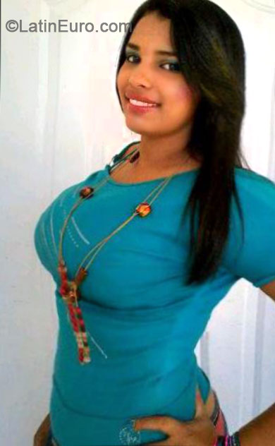 Date this georgeous Dominican Republic girl Liliana from Moca DO17786