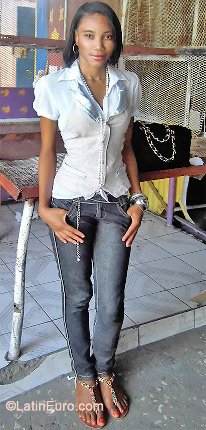 Date this lovely Jamaica girl Pet from Kingston JM1416