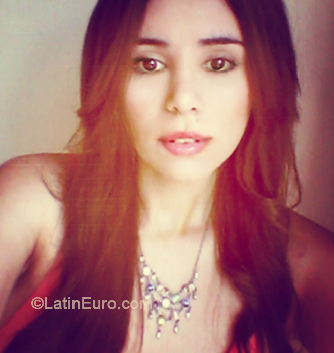 Date this sultry Colombia girl Alejandra from Ibague CO14552