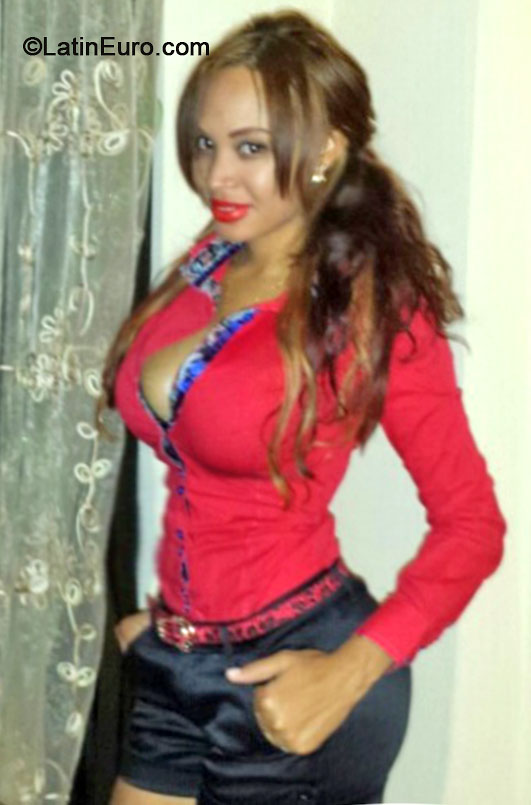 Date this passionate Dominican Republic girl Natalia1987 from Santo Domingo DO17887