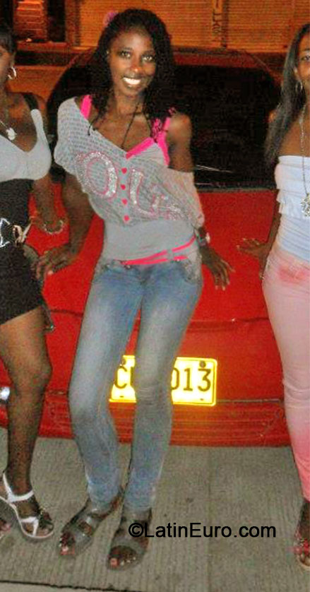 Date this georgeous Colombia girl Xiomara from Cali CO14567
