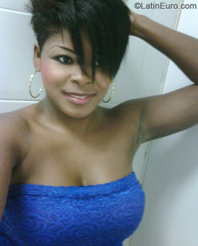 Date this funny Colombia girl Melissa from Barranquilla CO14596