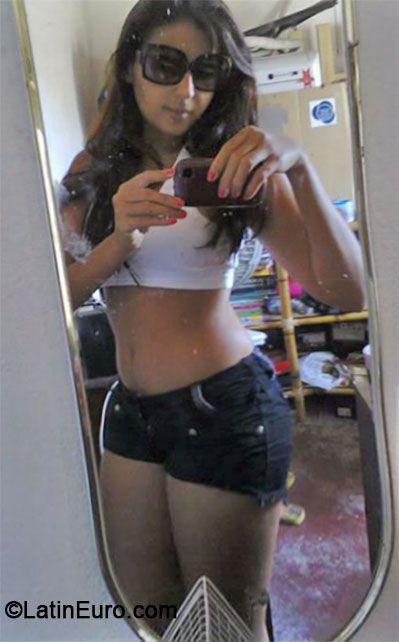 Date this georgeous Brazil girl Vanda from Natal BR8338