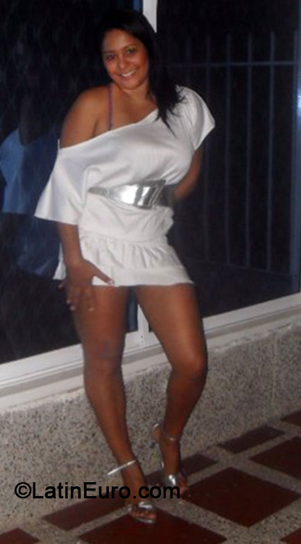 Date this hard body Colombia girl Mileidys from Santa Marta CO14600
