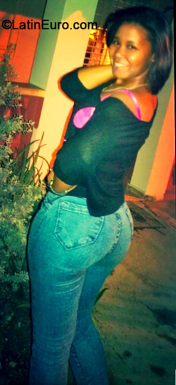Date this young Dominican Republic girl Greily from santo domingo DO17973