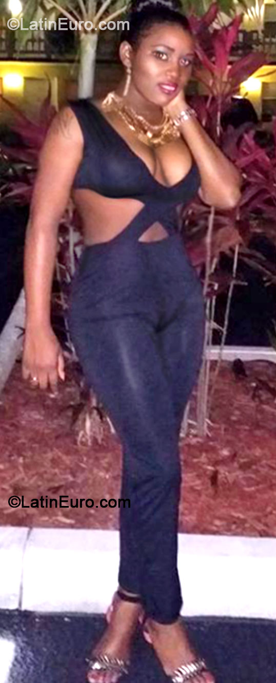 Date this voluptuous Jamaica girl Jodean from Morant Bay JM1456