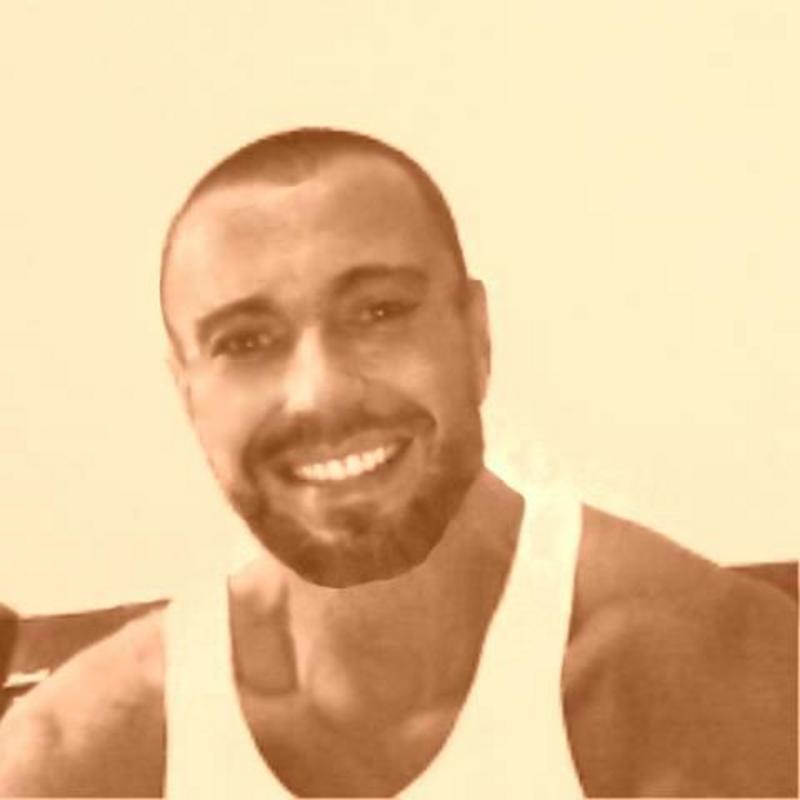 Date this charming Brazil man Guto from Rio De Janeiro BR8486
