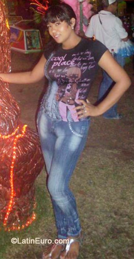 Date this stunning Colombia girl Andrea from Barranquilla CO14767