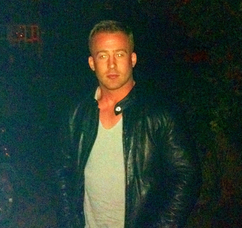 Date this sensual United Kingdom man Christopher from Ess ex GB743