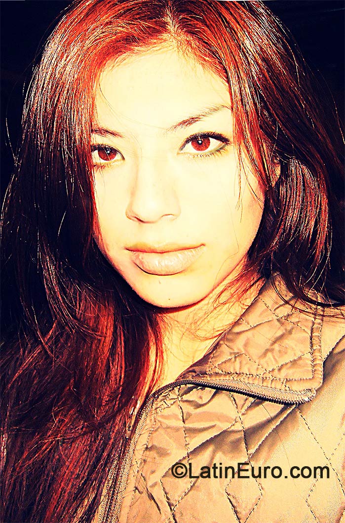 Date this hot Peru girl Karen from Lima PE912