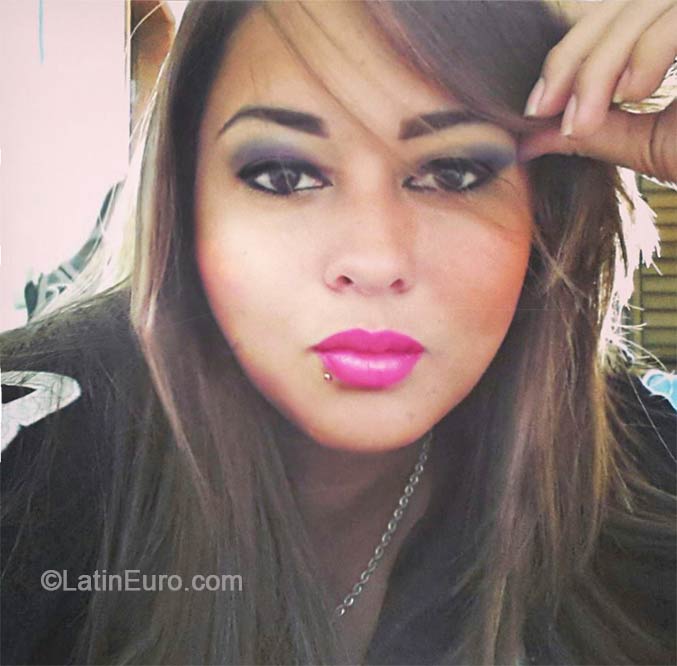 Date this hot Brazil girl Danilla from Goiania BR8616