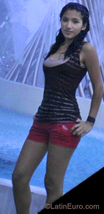 Date this nice looking Peru girl Joselyn from Lima PE920