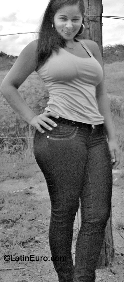 Date this georgeous Brazil girl Selena from Parauapebas BR8674