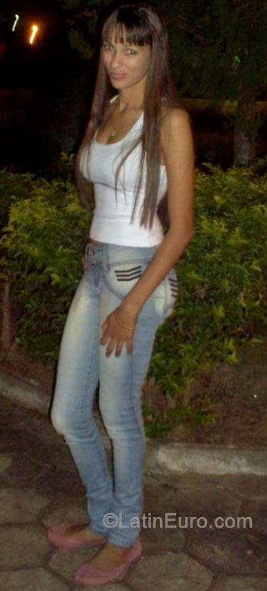 Date this young Brazil girl Kely from Tabapora BR8681