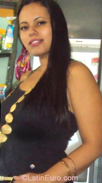 Date this sensual Colombia girl Lina from Bogota CO15036