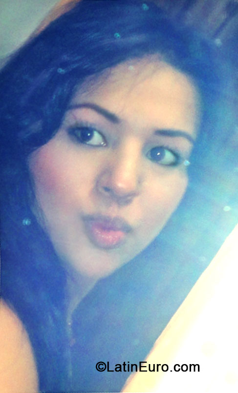 Date this young Colombia girl Alejandra from Cali CO15125