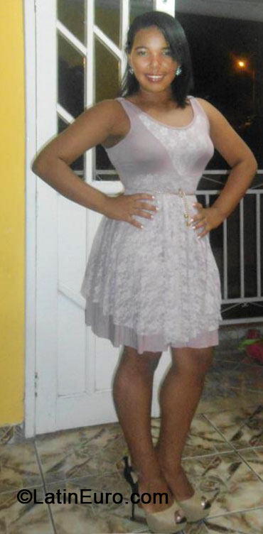 Date this stunning Brazil girl Taise from Jacobina BR8769