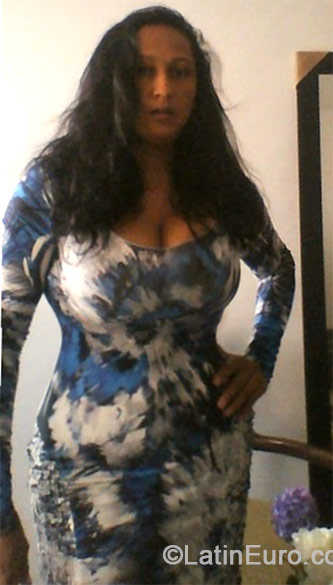 Date this exotic Colombia girl Teresa from Cali CO15221
