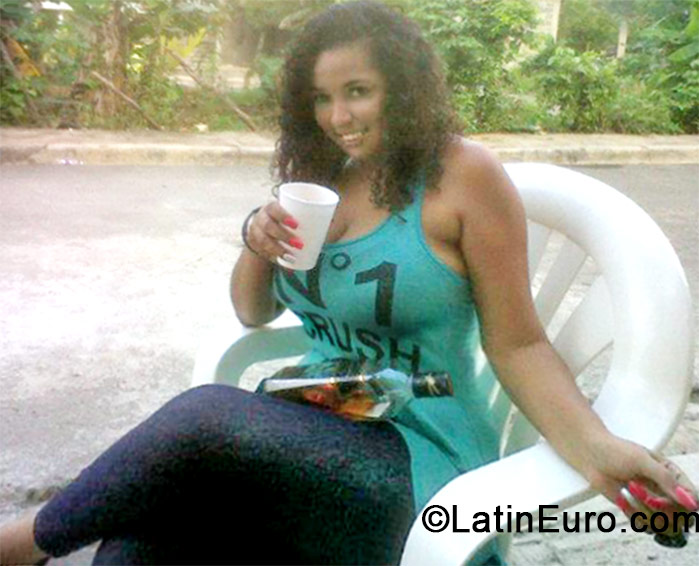 Date this tall Dominican Republic girl Tamara from Santo Domingo DO19061