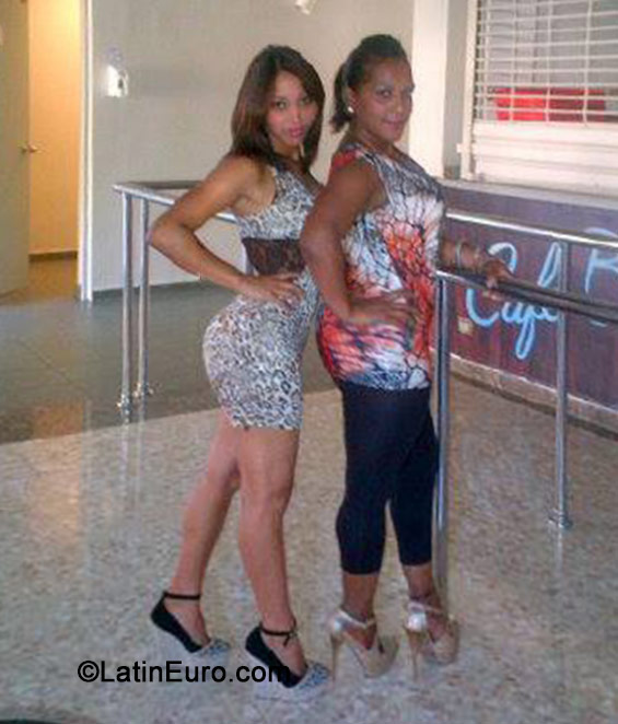 Date this sensual Dominican Republic girl Mery Sanchez from Santo Domingo DO19160