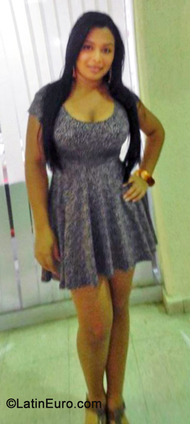 Date this funny Colombia girl Wendy from Cartagena CO15370