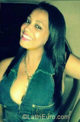 Date this young Dominican Republic girl Inmaculada from La Vega DO19284