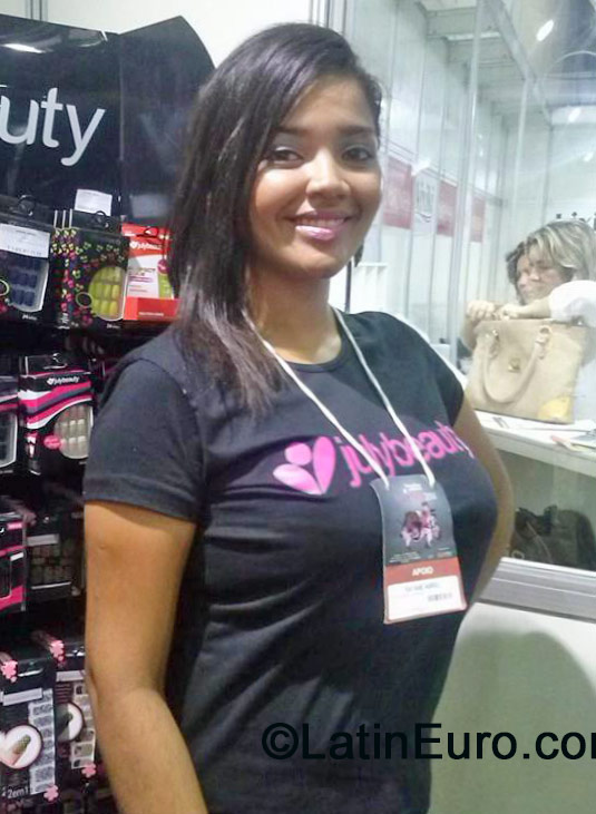 Date this stunning Brazil girl Rayanea from Jaboatao Dos Guara BR8831
