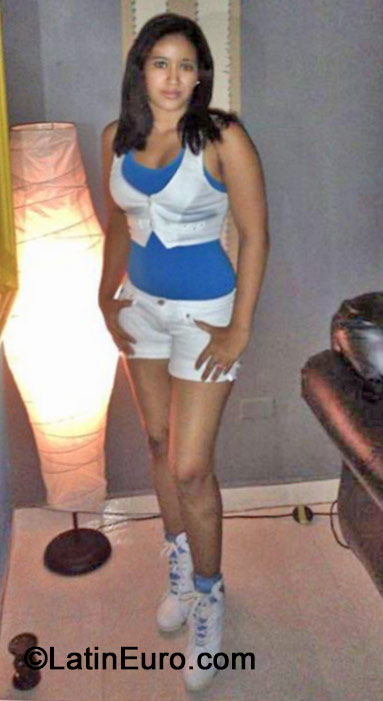 Date this passionate Dominican Republic girl Carolina from Santo Domingo DO19315