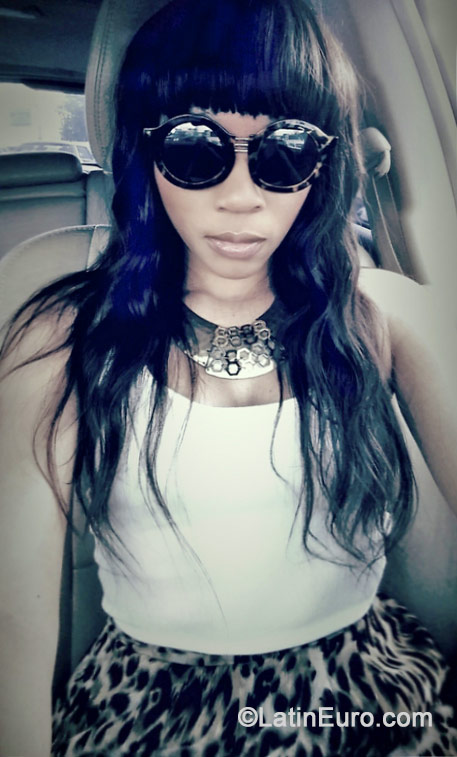 Date this tall United States girl Sharen from Atlanta US15127