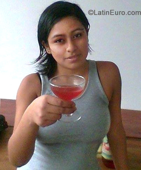 Date this nice looking Peru girl Elizabeth from Lima PE995
