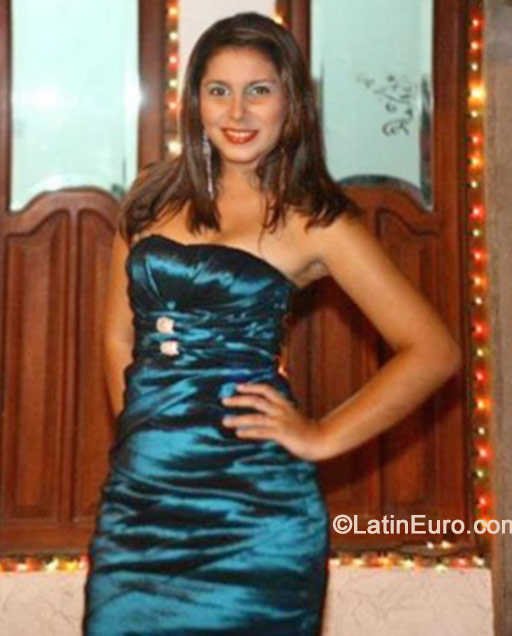 Date this voluptuous Colombia girl Julith from Santa Marta CO15487