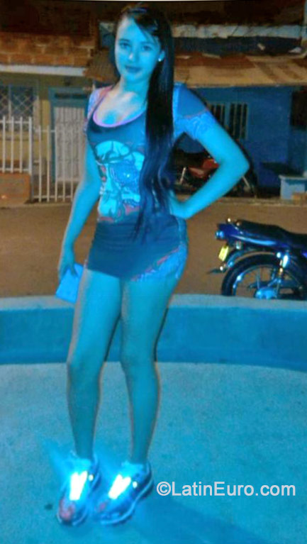 Date this fun Colombia girl Yesenia valenci from Medellin CO18018