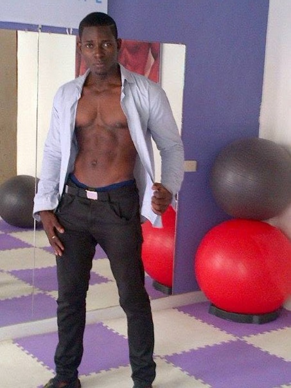 Date this young Dominican Republic man Victor manuel from Santo Domingo DO19470