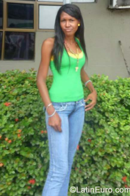 Date this exotic Colombia girl Leidy from Bogota CO15758