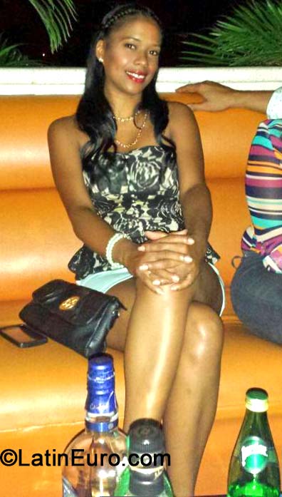 Date this gorgeous Dominican Republic girl Yary from Puerto Plata DO19737