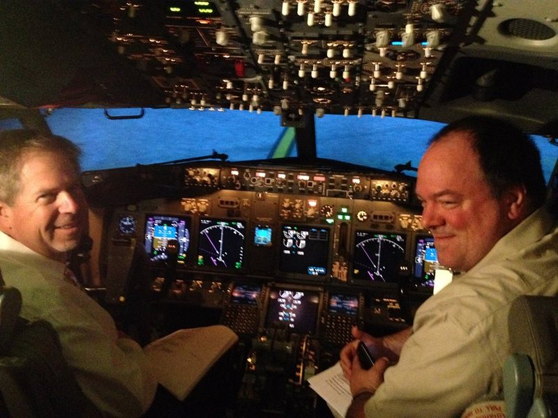Date this passionate United States man Piloto from San Francisco US15279